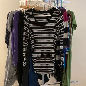 Black and White Striped A Glow Size S Women’s Stretchy Maternity Long Sleeve